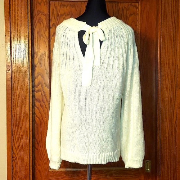 Lauren Conrad Scoop Neck Tie Back Soft Silver Knit Sweater - Picture 4 of 9